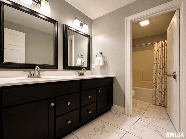 11117 N Country Ridge Lane, Dunlap, IL 61525