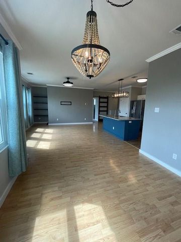 7501 Shadowridge RUN 135, Austin, TX 78749