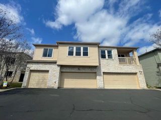 7501 Shadowridge RUN 135, Austin, TX 78749