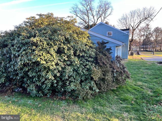 58 W CHARLOTTE ST, Millersville, PA 17551