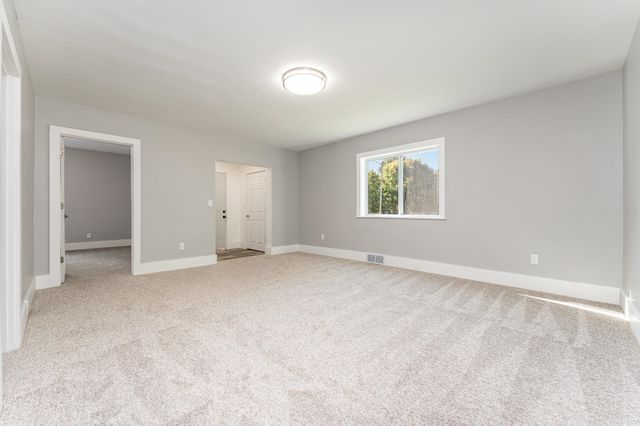 722 S Van Buren Street, Bay City, MI 48708