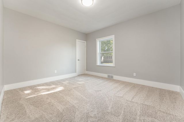 722 S Van Buren Street, Bay City, MI 48708