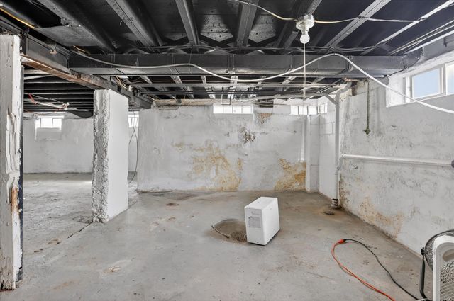 722 S Van Buren Street, Bay City, MI 48708