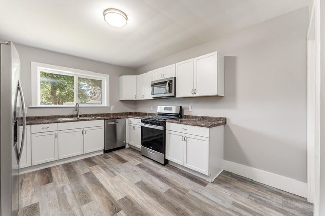 722 S Van Buren Street, Bay City, MI 48708