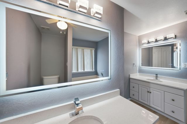 1912 Lennox Lane, Arlington, TX 76018