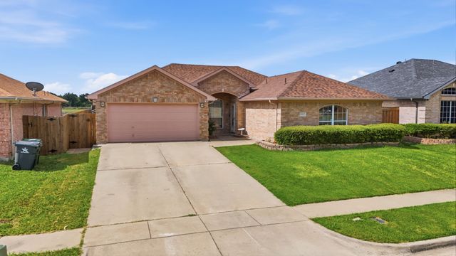 1912 Lennox Lane, Arlington, TX 76018