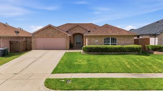 1912 Lennox Lane, Arlington, TX 76018