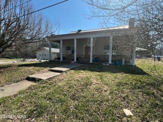 355 Mayland Loop, Crossville, TN 38571