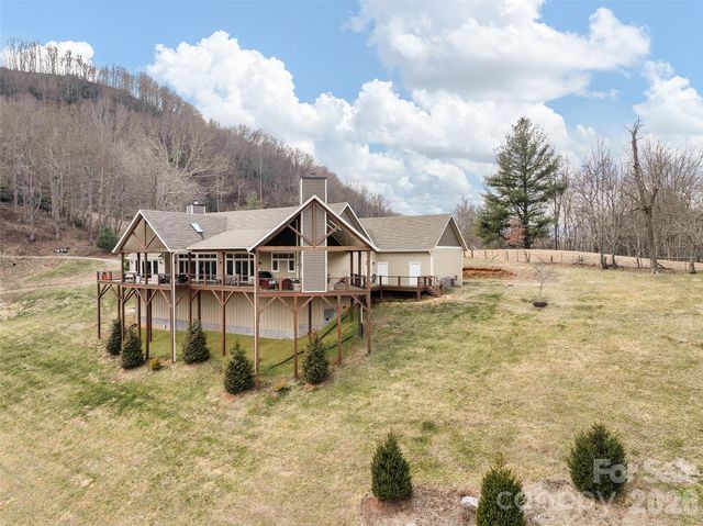 164 Flowing Hills Drive, Clyde, NC 28721