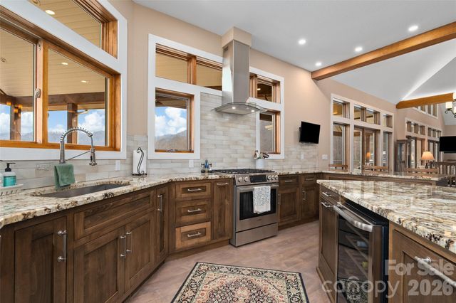 164 Flowing Hills Drive, Clyde, NC 28721