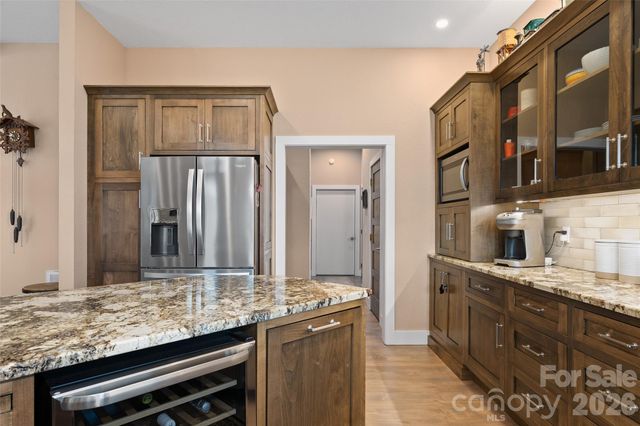 164 Flowing Hills Drive, Clyde, NC 28721