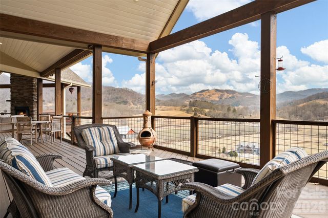 164 Flowing Hills Drive, Clyde, NC 28721