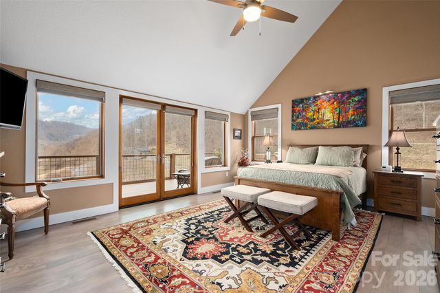 164 Flowing Hills Drive, Clyde, NC 28721