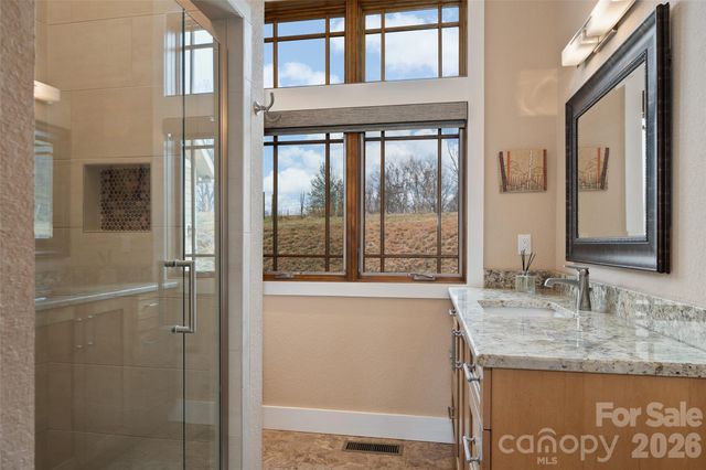 164 Flowing Hills Drive, Clyde, NC 28721