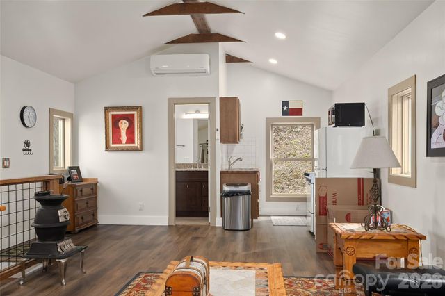 164 Flowing Hills Drive, Clyde, NC 28721