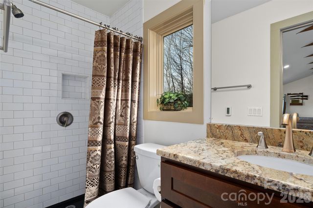 164 Flowing Hills Drive, Clyde, NC 28721