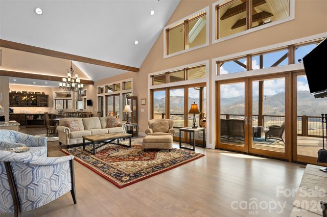 164 Flowing Hills Drive, Clyde, NC 28721