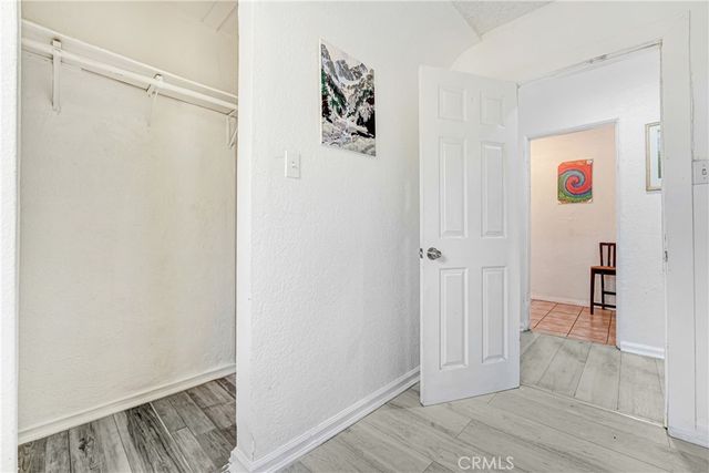 9027 Menlo, Los Angeles, CA 90044