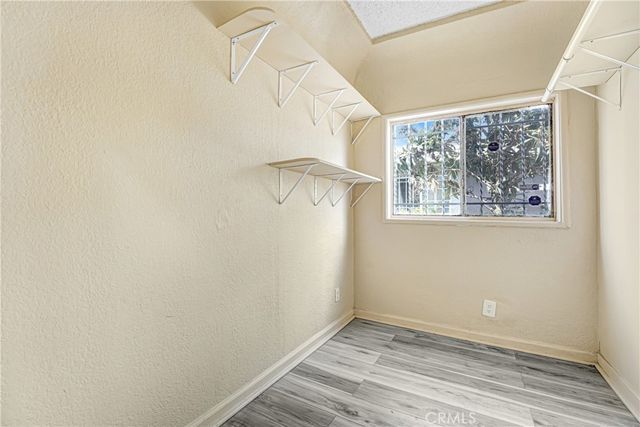 9027 Menlo, Los Angeles, CA 90044