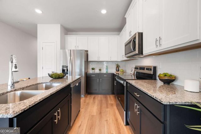 1352 Riverstone Road 104, Jonesboro, GA 30238