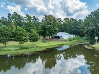 240 Private Road 5515, Palestine, TX 75801