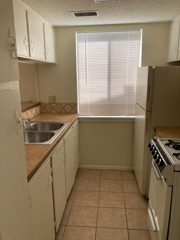 2612 Salado street ST 206, Austin, TX 78705