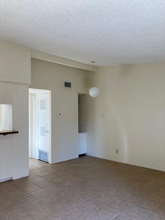 2612 Salado street ST 206, Austin, TX 78705