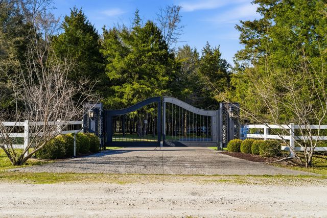 225 Bass Bend Trail, Cape Fair, MO 65624