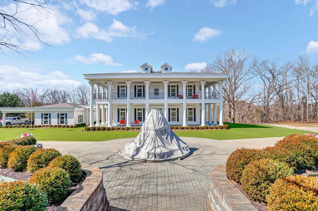 225 Bass Bend Trail, Cape Fair, MO 65624