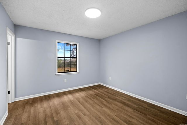 214 Western Hills Drive, Searcy, AR 72143