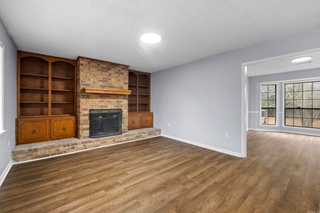 214 Western Hills Drive, Searcy, AR 72143