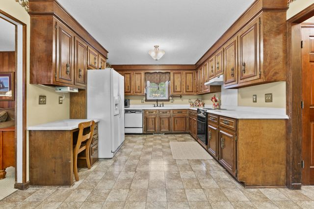 5924 Commonwealth Circle, Hanahan, SC 29410