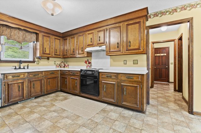 5924 Commonwealth Circle, Hanahan, SC 29410
