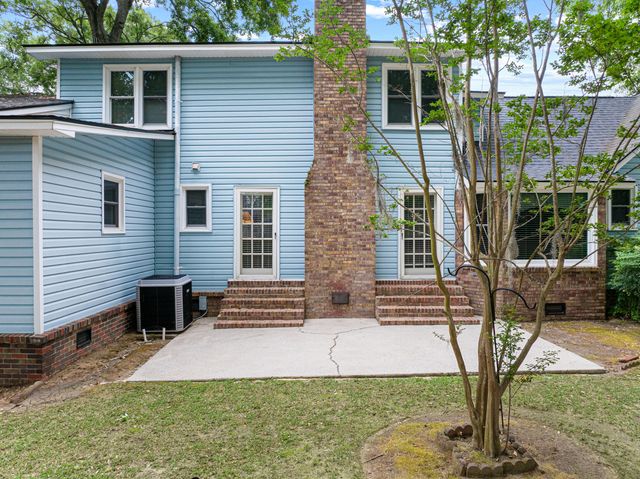 5924 Commonwealth Circle, Hanahan, SC 29410