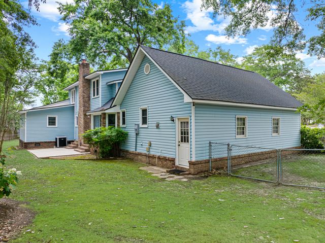 5924 Commonwealth Circle, Hanahan, SC 29410