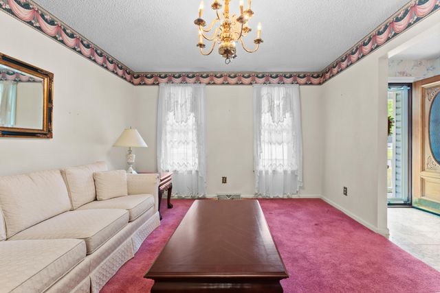 5924 Commonwealth Circle, Hanahan, SC 29410