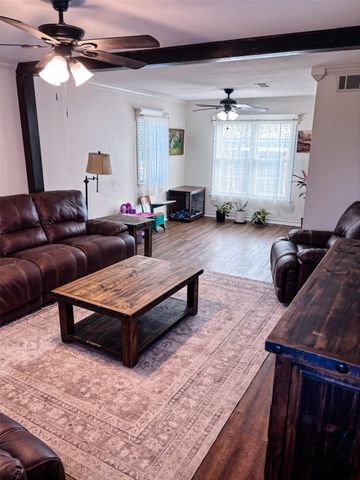 7634 Preston Road, Denison, TX 75020