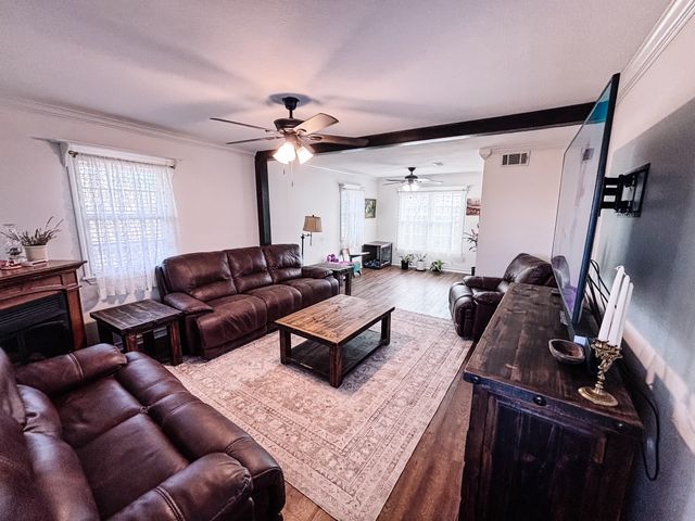 7634 Preston Road, Denison, TX 75020