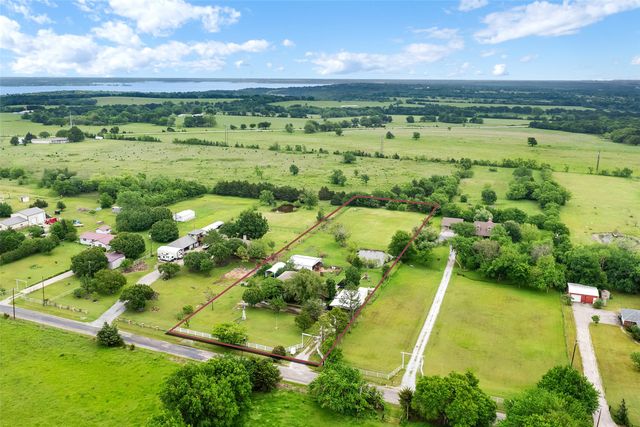 7634 Preston Road, Denison, TX 75020