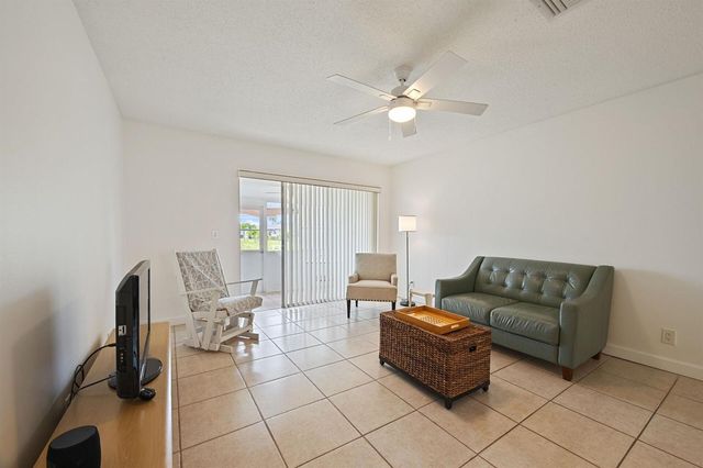 2691 Dudley Dr Drive E D, West Palm Beach, FL 33415
