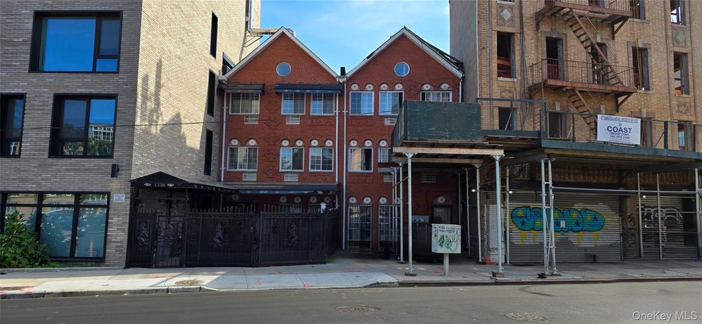 1356 E New York Avenue, Brooklyn, NY 11212 — photo 3