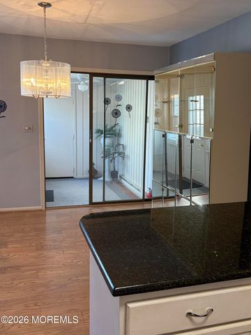 30 A Plaza De Las Flores A, Freehold, NJ 07728