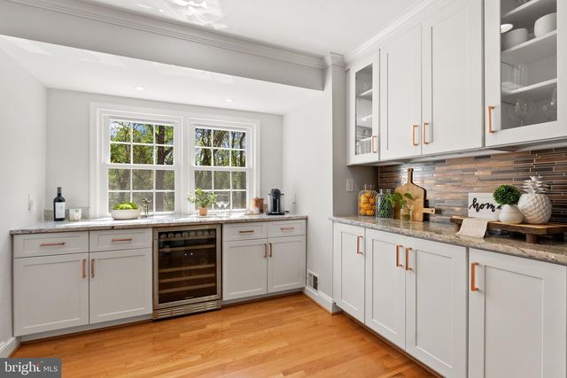 1907 SHANNON CT, Alexandria, VA 22306