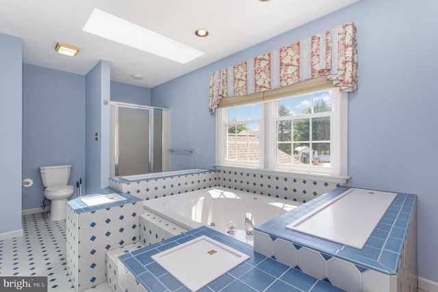 421 DART DR, Hanover, PA 17331