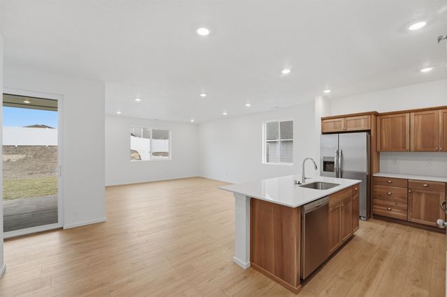 10402 N Molly St, Spokane, WA 99208