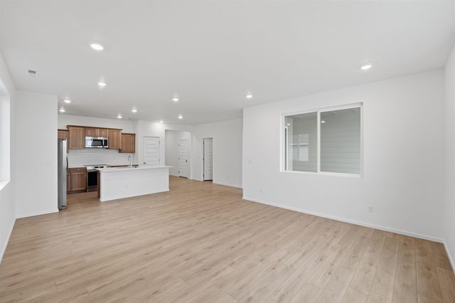 10402 N Molly St, Spokane, WA 99208