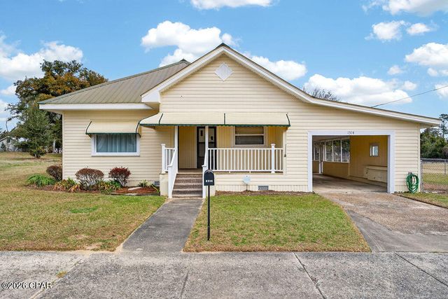 1314 Coggin Avenue, Chipley, FL 32428