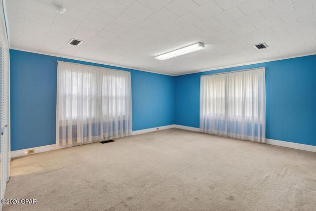 1314 Coggin Avenue, Chipley, FL 32428