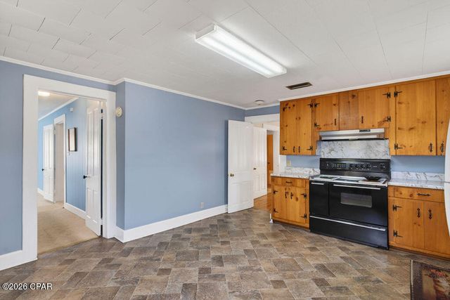 1314 Coggin Avenue, Chipley, FL 32428