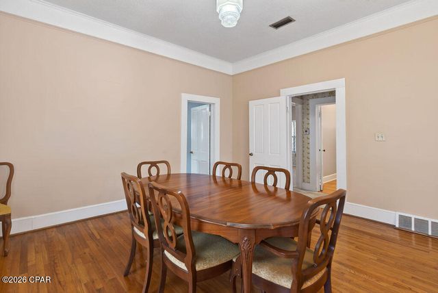 1314 Coggin Avenue, Chipley, FL 32428